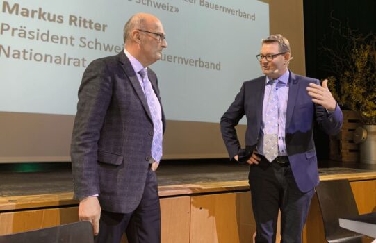 Peter Nüesch, Präsident des St. Galler Bauernverbands (rechts), und Markus Ritter, Präsident des Schweizer Bauernverbands. Bilder: Ruth Bossert