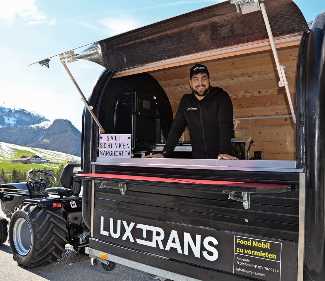 Mit dem neuen Food-Mobil geht es an die Rhema.