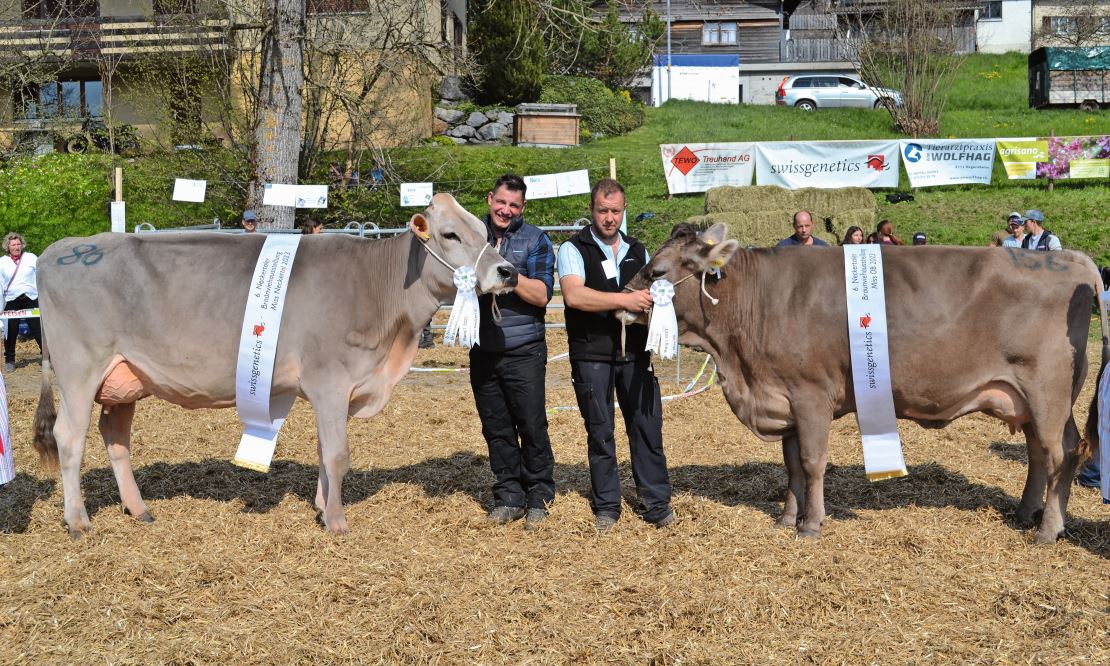 Die beiden Miss Neckertal: Kally von Christian Näf und Halina von Roman Näf.