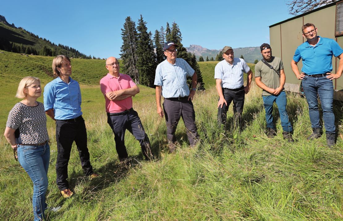 Sie sprachen: Esther Friedli, Mathias Rüesch, Beat Tinner, Markus Ritter, Martin Keller, Markus Eberle und Peter Nüesch (v.l.). Bild: Ignaz Good